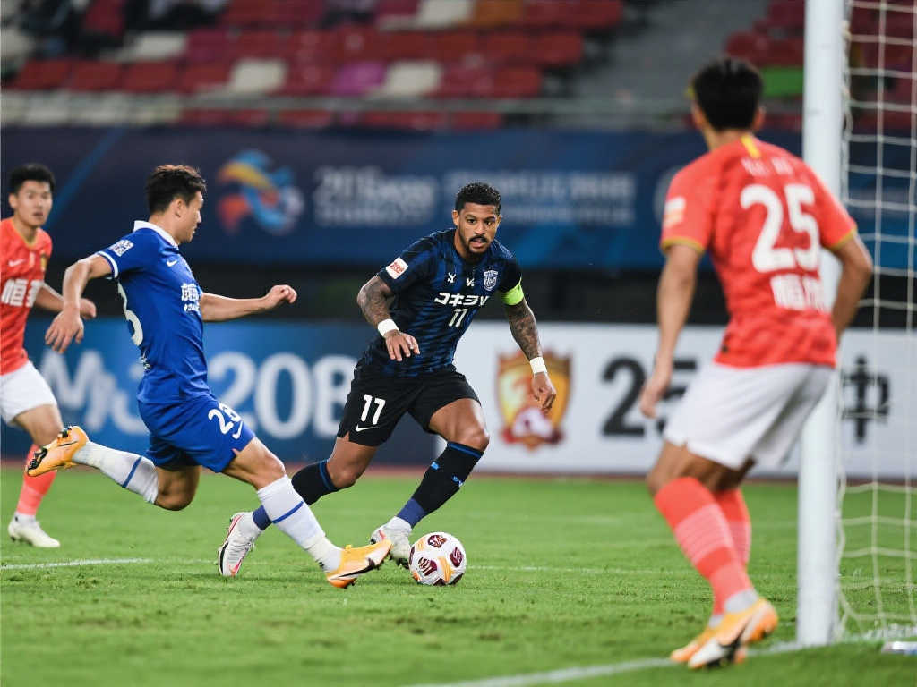 苏亚雷斯真 苏亚雷斯真